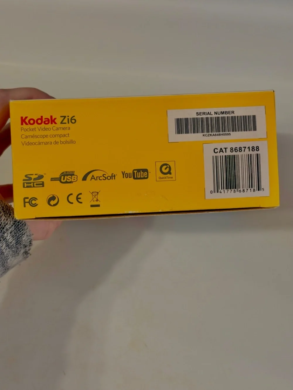 Kodak Zi6 Pocket Video Camcorder Camera HD Retro Tech Red - New, Open Box